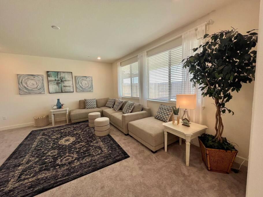 Brand-New, Beautiful & Stylish Home In Sacramento! Εξωτερικό φωτογραφία